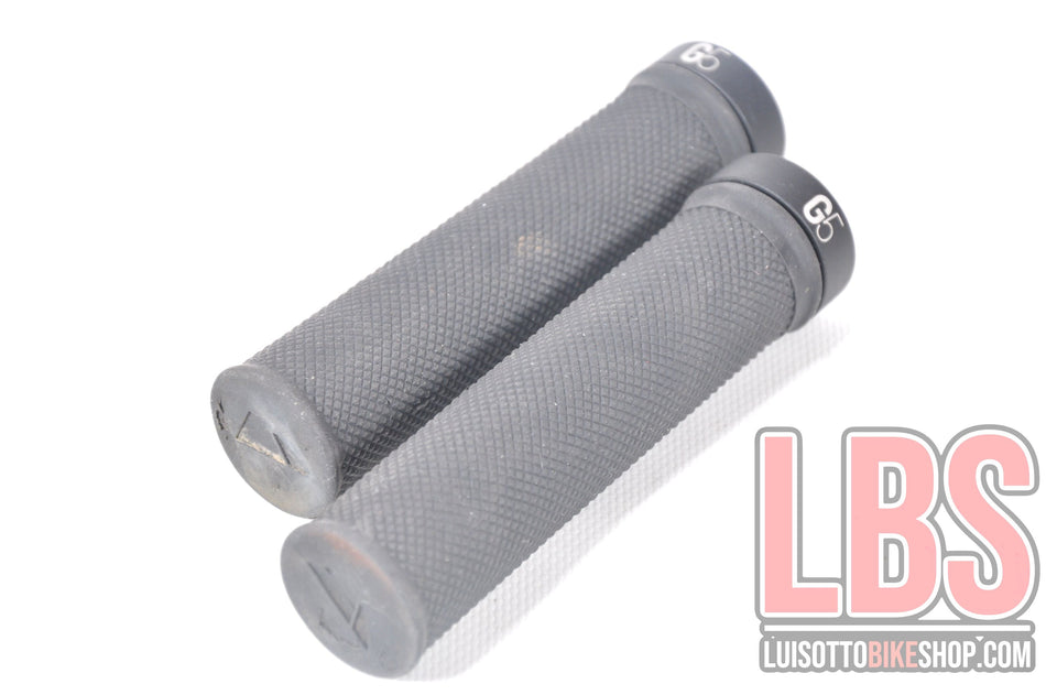 Coppia Manopole MTB con collarino Canyon G5.