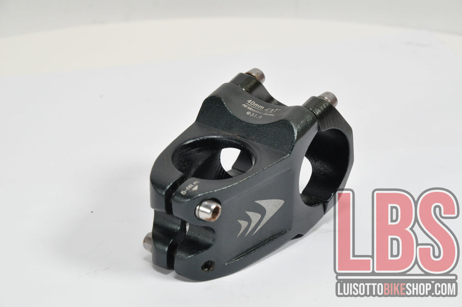 Attacco manubrio Gannoper 40mm D. 31.8 mm A00537