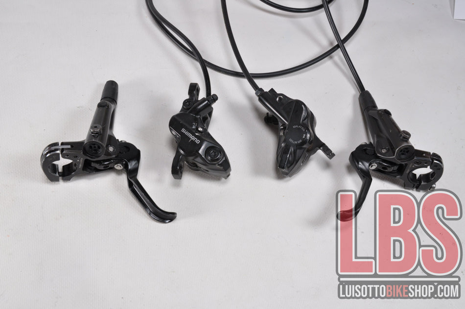 Coppia freni MTB Shimano Deore BR MT520 4 pistonici. Cod. A00576