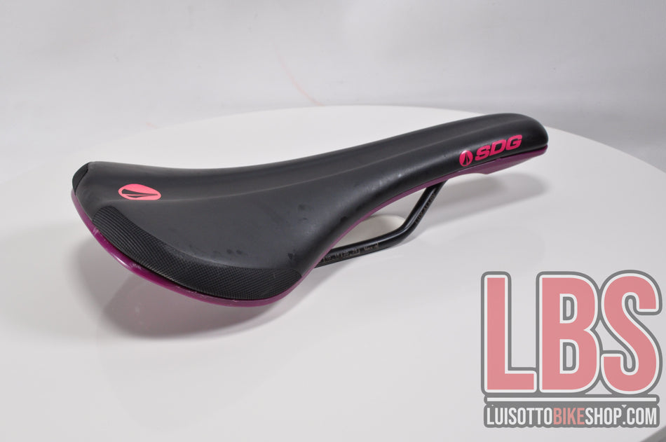 Sella SDG Components Bel-Air V3 Lux-Alloy Mountain Bike Sella 260 x 140 mm. Cod A00644